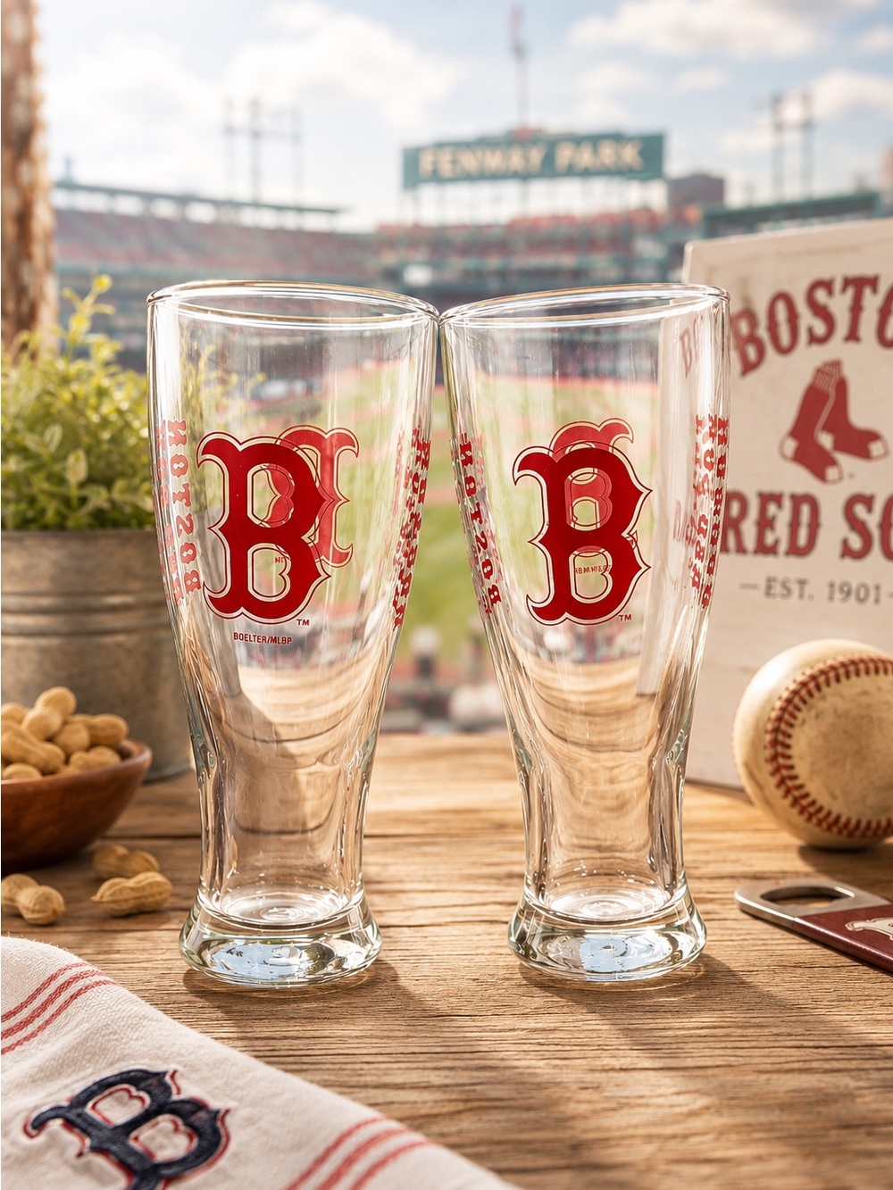 Boston Red Sox MLB Pilsner Beer Glasses Set of 2 Barware Fan Cave Collectible